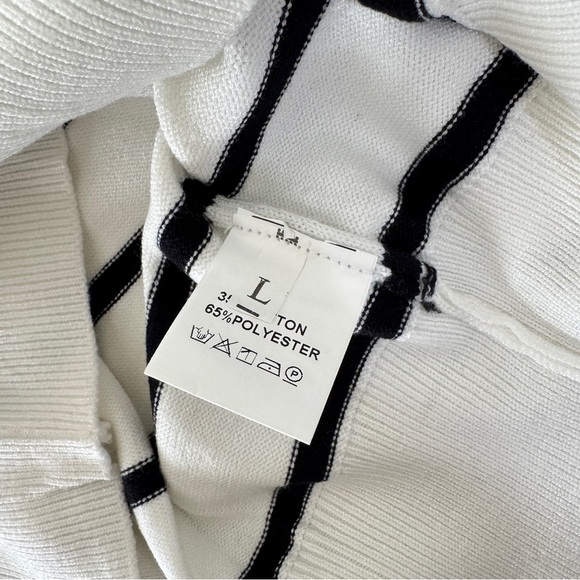 Striped Black and White Women's Cardigan - NWOT Size L - Picture 7 of 7